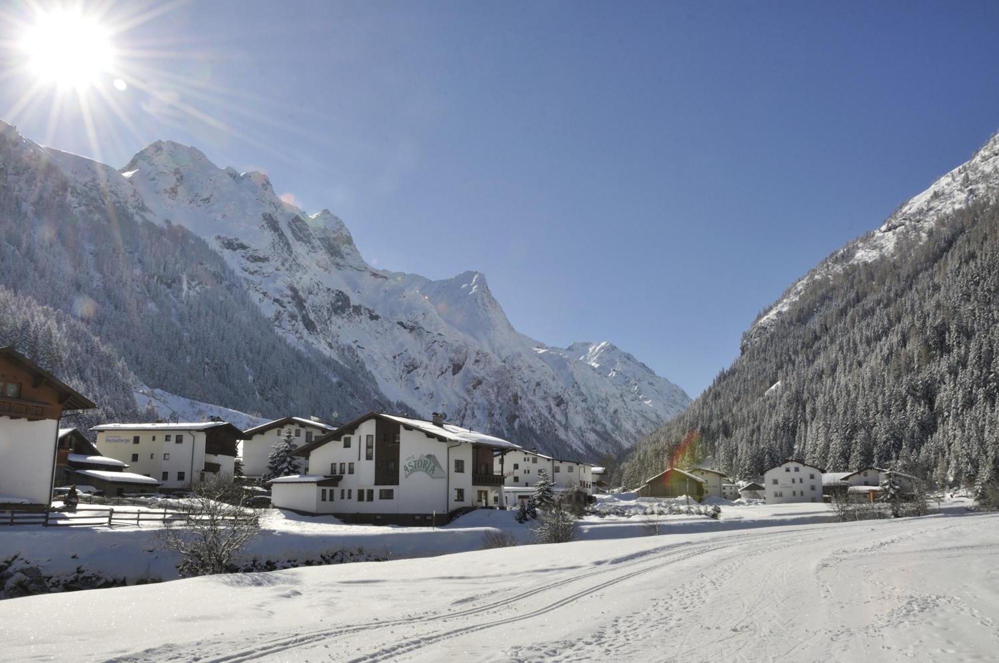 Appartement Haus Astoria à Sankt Leonhard im Pitztal Extérieur photo