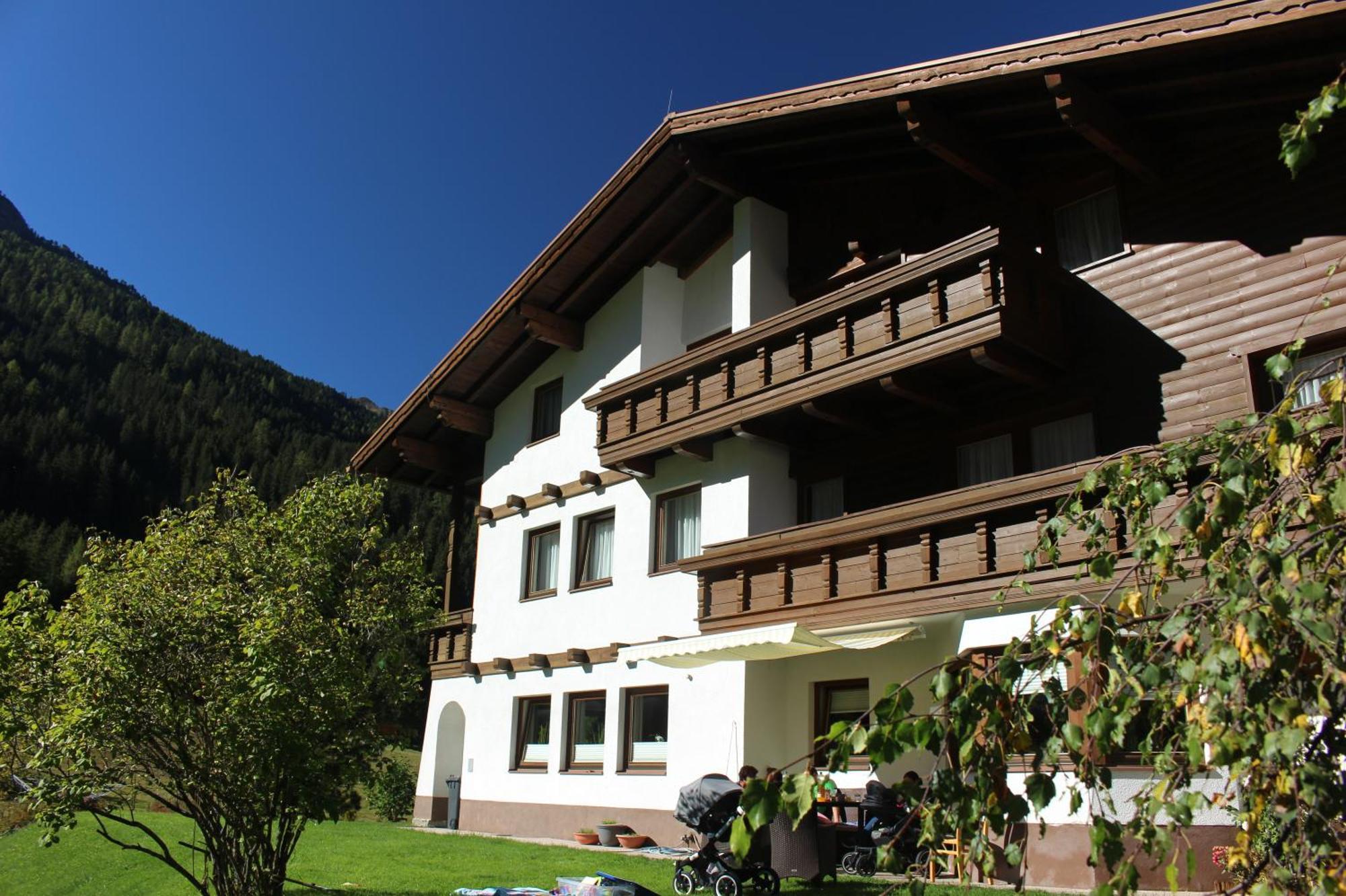 Appartement Haus Astoria à Sankt Leonhard im Pitztal Extérieur photo