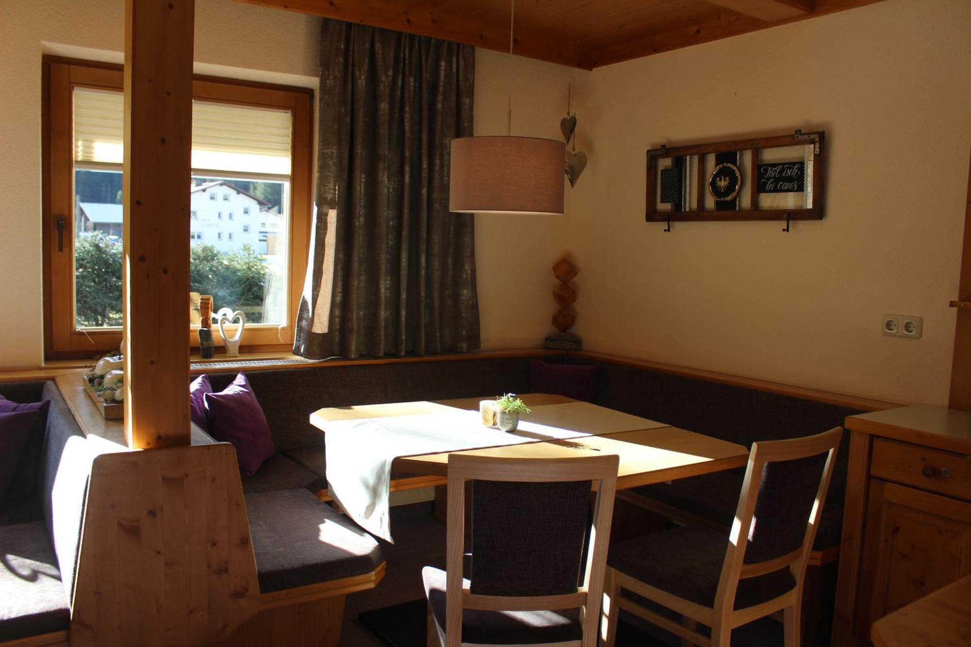 Appartement Haus Astoria à Sankt Leonhard im Pitztal Extérieur photo